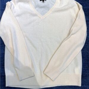 Quince Women’s Mongolian Cashmere V-Neck Sweater in Off-White